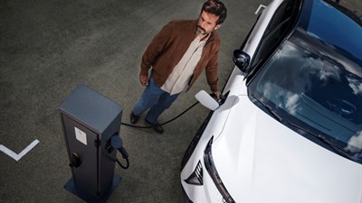 E-Tech 100% electric - charging - Renault