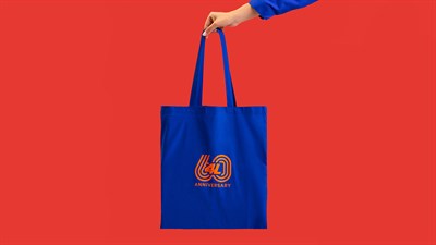 60 godina modela 4L – torbica
