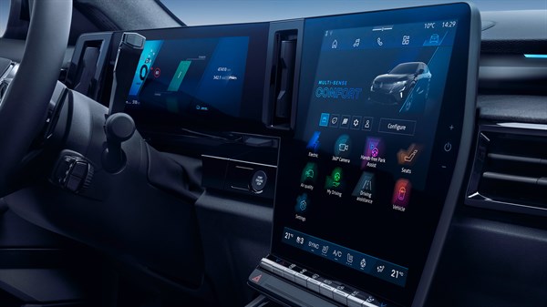 Renault Rafale hybrid E-Tech - 4Control