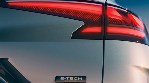 Rear lights  - Renault Espace full hybrid E-Tech