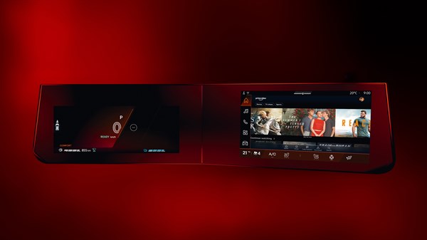 enjoy films and documentaries when stationary with Renault Clio full hybrid E-Tech