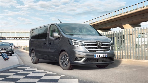 Renault Trafic SpaceClass - elegant and dynamic