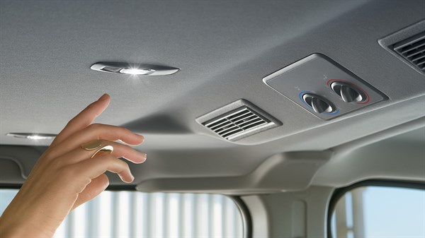 Renault Trafic SpaceClass - individual LED lighting