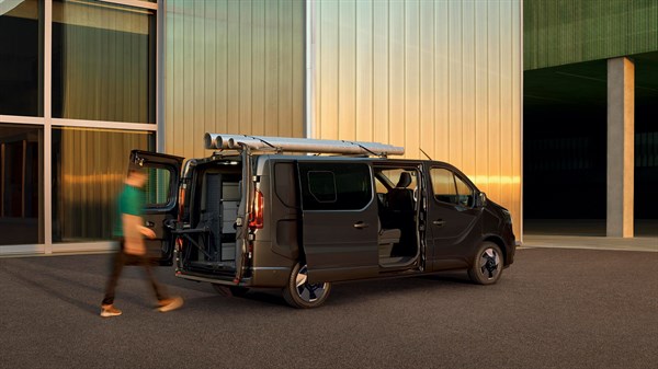 Renault Trafic Van crew cab