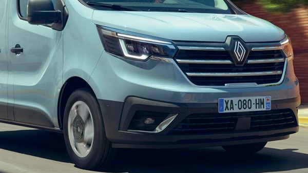 100% LED headlights - Renault Trafic Van