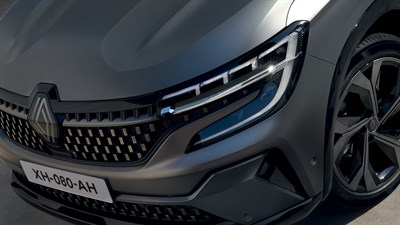 svetlosni potpis - Renault Austral E-Tech full hybrid