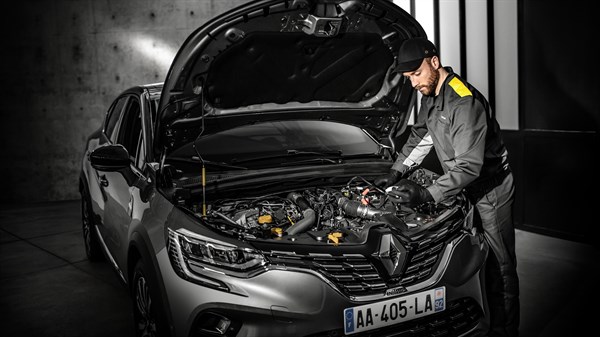 Crveni Renault KADJAR